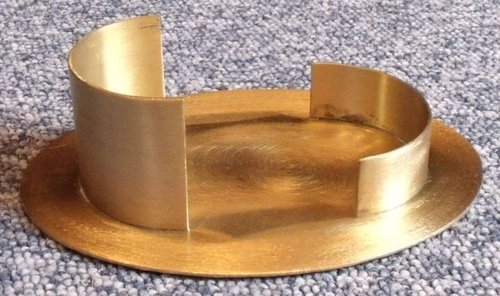 Kerzenhalter, gold matt, oval, 9 x 5 cm